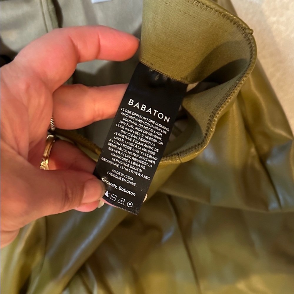 Babaton Aritzia Frida Olive Green Faux Leather Skinny Pants 4 - Picture 8 of 11